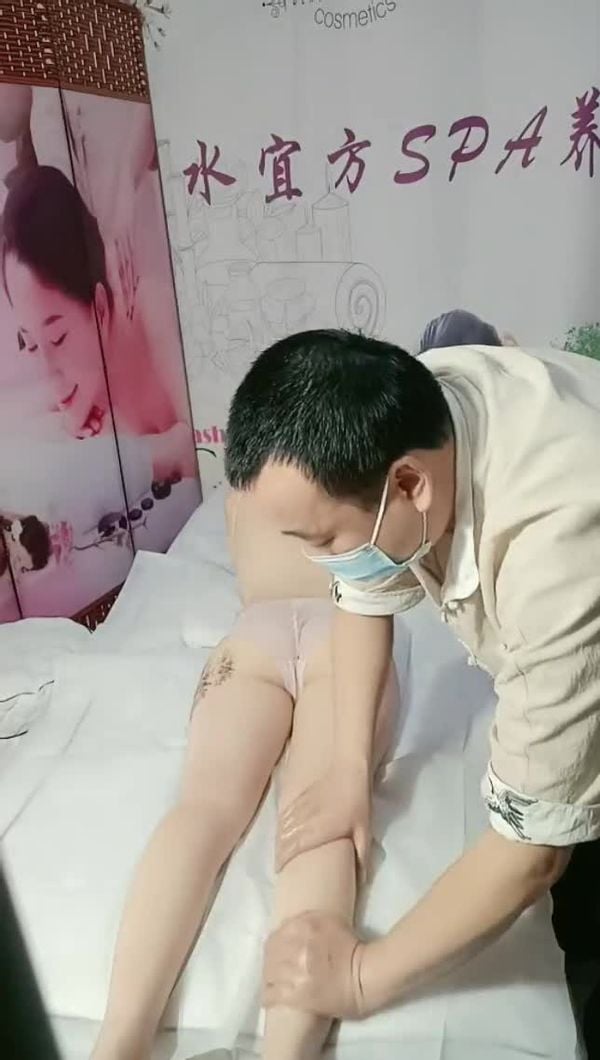 水宜方spa养生会所按摩大叔忽悠女顾客啪啪大秀[MP44V4-20210821